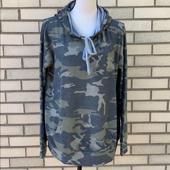 CHERISH CAMOUFLAGE FRENCH TERRY HOODIE TOP - Picture 3 of 8